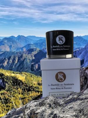 Bougie Parfumée 200gr Basilic et Menthe Fraîche