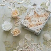 Coffret de 12 Roses en Feuilles de Savon Blanche et Nude